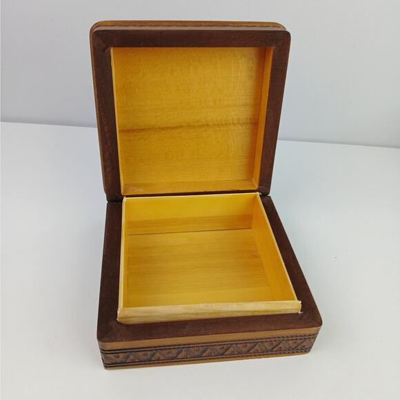 Vintage Polish Handcrafted Wooden Box Central European Pyrography Design - Picture 7 of 10